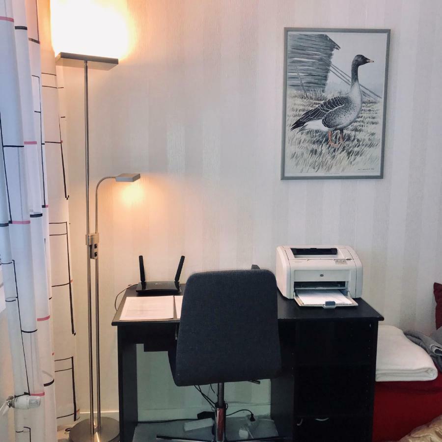 Kemi City L Near Snowcastle, 2 Rooms, Kitchen, Glazed Balcony, Free Parking On Street Exterior photo